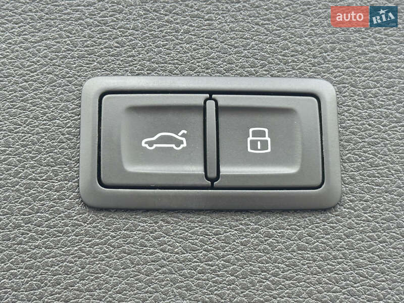 Внедорожник / Кроссовер Audi Q5 2022 в Дрогобыче