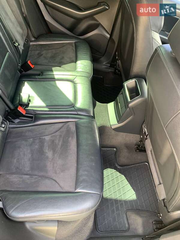 Позашляховик / Кросовер Audi Q5 2011 в Києві