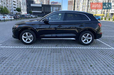 Внедорожник / Кроссовер Audi Q5 2022 в 
