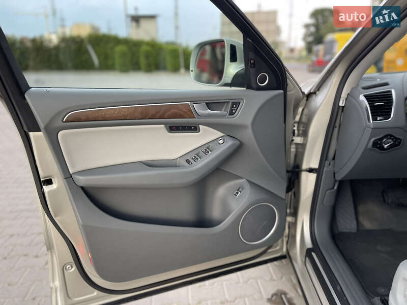 Позашляховик / Кросовер Audi Q5 2012 в Луцьку