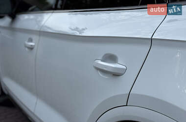 Позашляховик / Кросовер Audi Q5 2024 в 