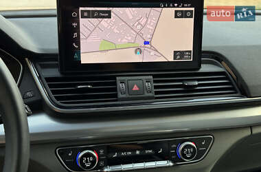 Позашляховик / Кросовер Audi Q5 2024 в 