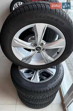 Внедорожник / Кроссовер Audi Q5 2022 в 