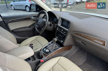 Внедорожник / Кроссовер Audi Q5 2017 в 