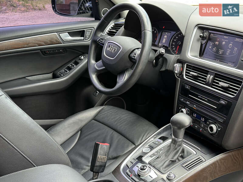 Внедорожник / Кроссовер Audi Q5 2015 в Самборе