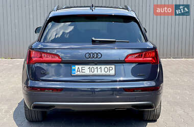 Позашляховик / Кросовер Audi Q5 2019 в 