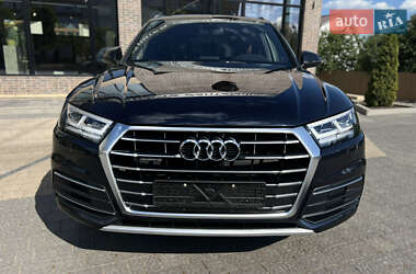 Внедорожник / Кроссовер Audi Q5 2019 в 