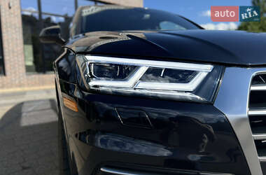 Внедорожник / Кроссовер Audi Q5 2019 в 