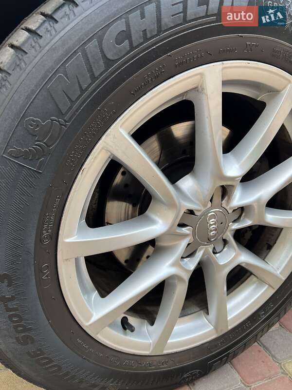 Позашляховик / Кросовер Audi Q5 2012 в Києві