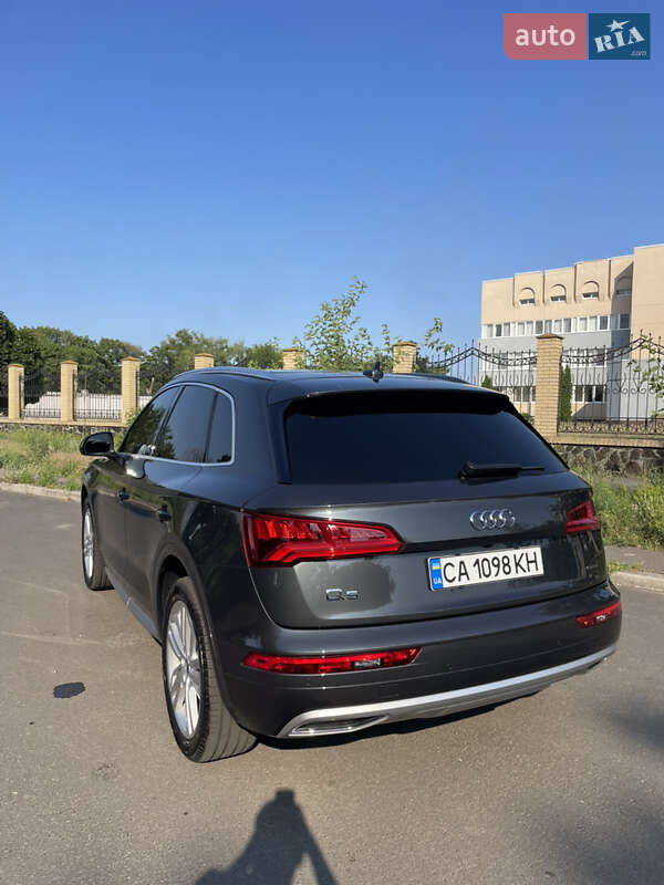 Внедорожник / Кроссовер Audi Q5 2018 в Черкассах