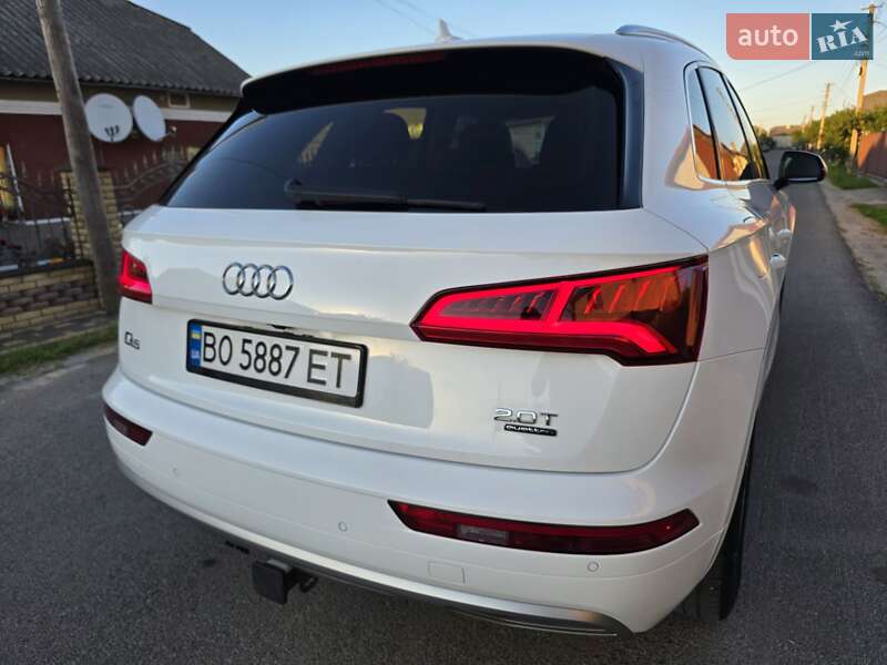 Позашляховик / Кросовер Audi Q5 2018 в Тернополі