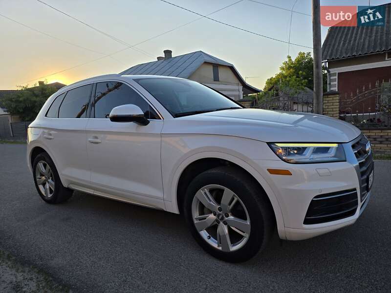 Позашляховик / Кросовер Audi Q5 2018 в Тернополі