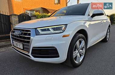 Внедорожник / Кроссовер Audi Q5 2018 в 