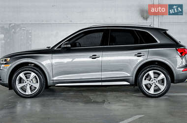 Внедорожник / Кроссовер Audi Q5 2018 в 