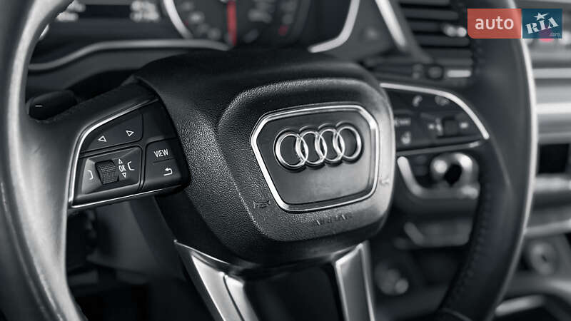 Позашляховик / Кросовер Audi Q5 2018 в Рівному