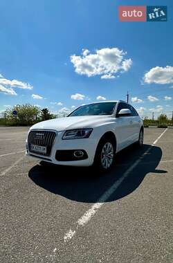 Внедорожник / Кроссовер Audi Q5 2015 в 