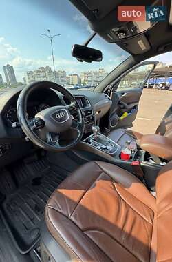 Внедорожник / Кроссовер Audi Q5 2016 в 