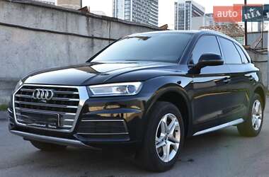 Позашляховик / Кросовер Audi Q5 2017 в 