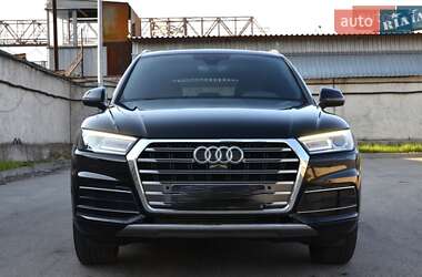 Позашляховик / Кросовер Audi Q5 2017 в 