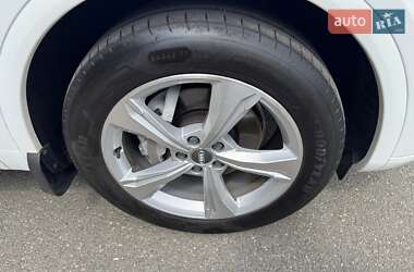 Внедорожник / Кроссовер Audi Q5 2020 в 