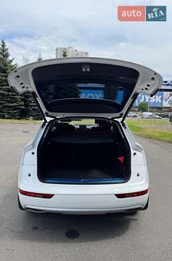 Внедорожник / Кроссовер Audi Q5 2020 в 