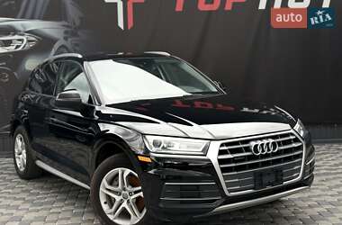 Внедорожник / Кроссовер Audi Q5 2018 в 