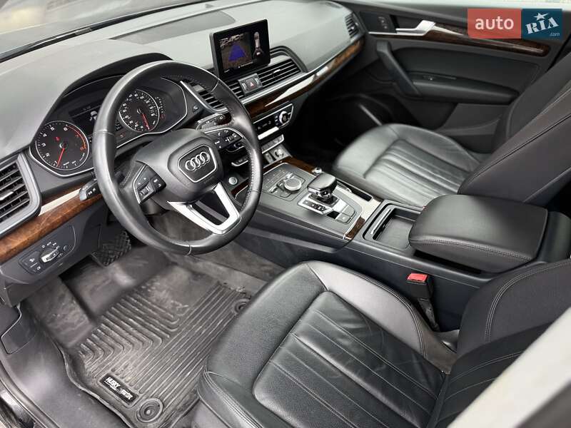 Позашляховик / Кросовер Audi Q5 2018 в Львові