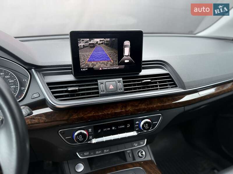 Позашляховик / Кросовер Audi Q5 2018 в Львові