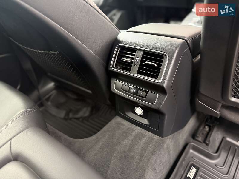 Позашляховик / Кросовер Audi Q5 2018 в Львові