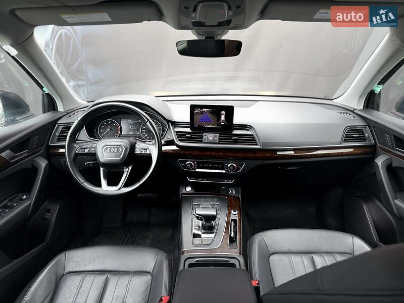 Позашляховик / Кросовер Audi Q5 2018 в Львові