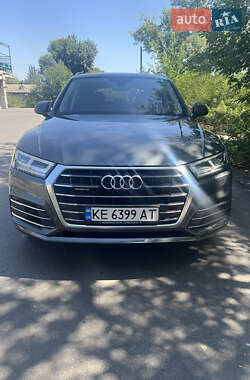 Позашляховик / Кросовер Audi Q5 2020 в Дніпрі