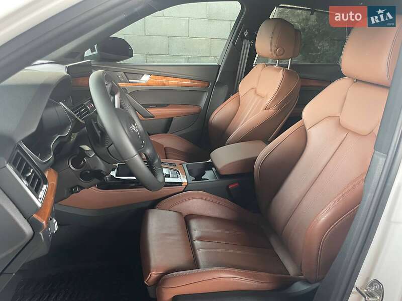 Позашляховик / Кросовер Audi Q5 2023 в Києві
