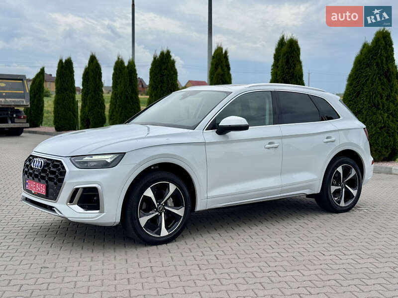 Внедорожник / Кроссовер Audi Q5 2023 в Ровно