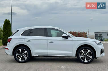 Внедорожник / Кроссовер Audi Q5 2023 в 