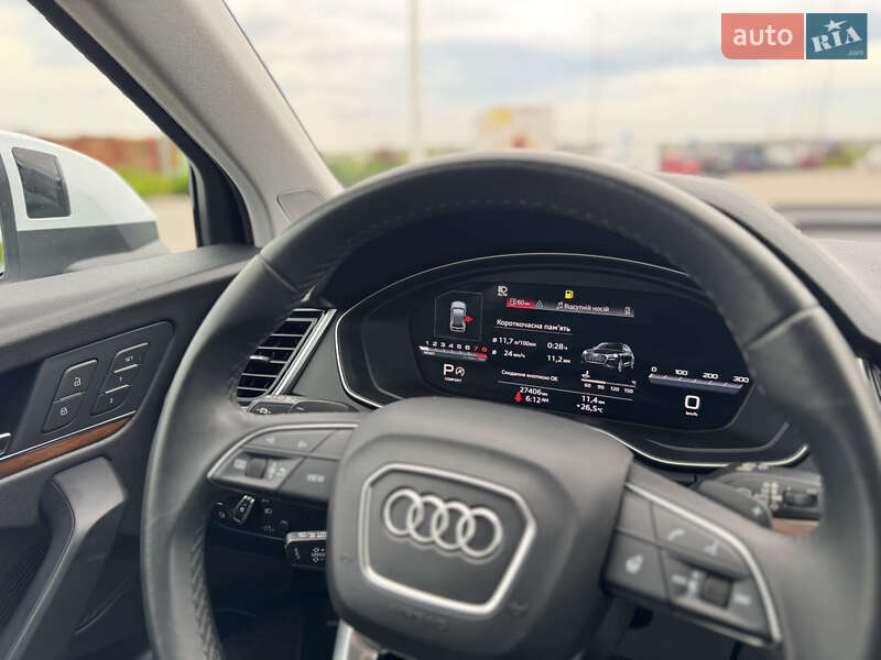 Внедорожник / Кроссовер Audi Q5 2023 в Ровно
