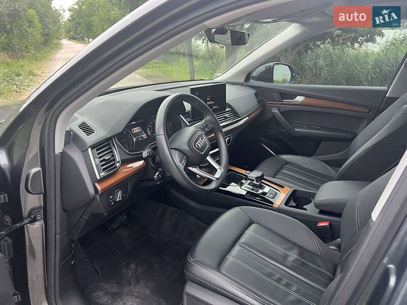 Внедорожник / Кроссовер Audi Q5 2022 в Киеве