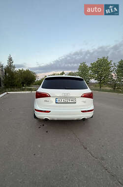 Внедорожник / Кроссовер Audi Q5 2010 в 
