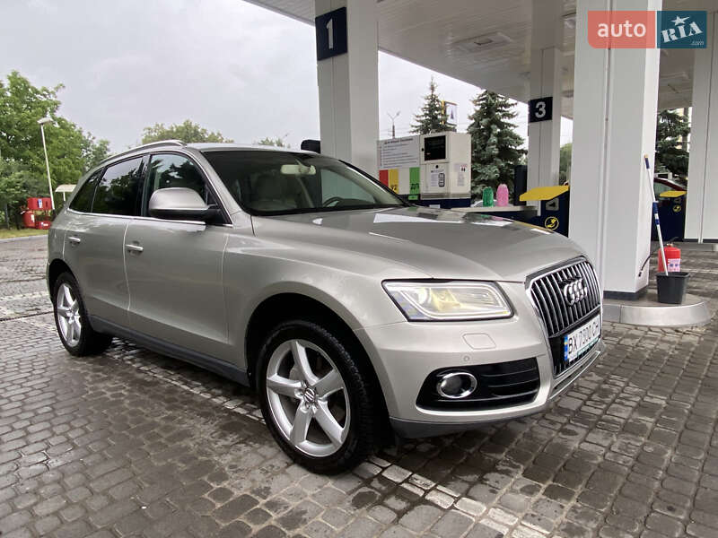 Внедорожник / Кроссовер Audi Q5 2012 в Ивано-Франковске