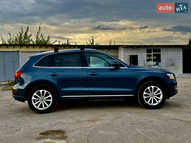 Внедорожник / Кроссовер Audi Q5 2015 в Ровно