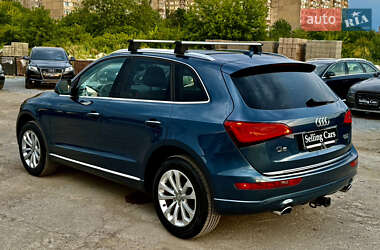 Позашляховик / Кросовер Audi Q5 2015 в 