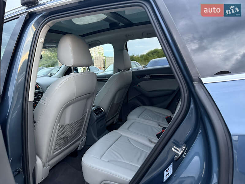 Внедорожник / Кроссовер Audi Q5 2015 в Ровно
