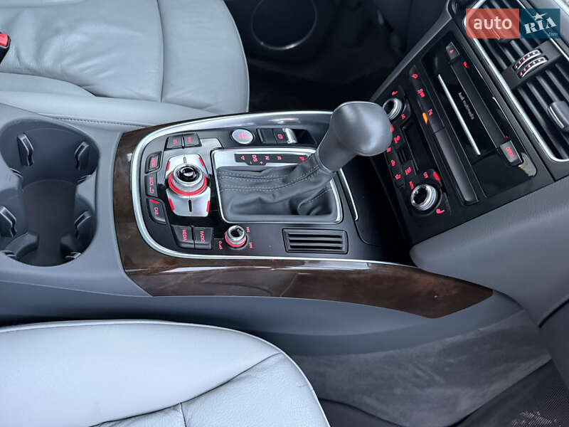 Внедорожник / Кроссовер Audi Q5 2015 в Ровно