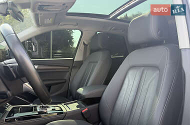 Внедорожник / Кроссовер Audi Q5 2021 в 
