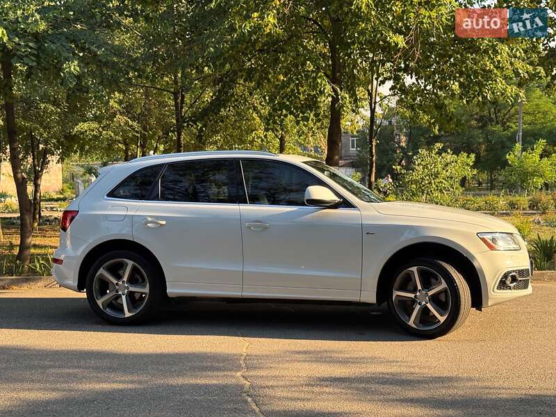 Внедорожник / Кроссовер Audi Q5 2016 в Запорожье