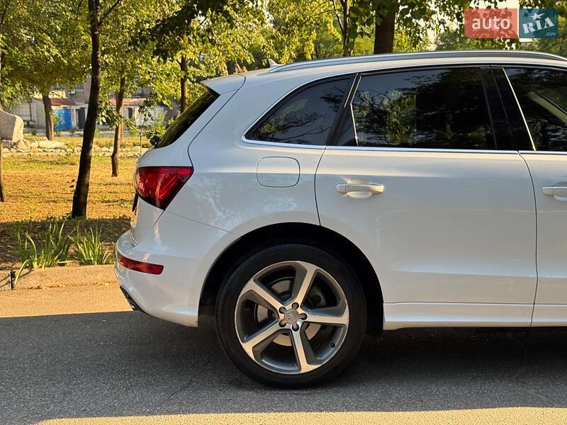 Внедорожник / Кроссовер Audi Q5 2016 в Запорожье
