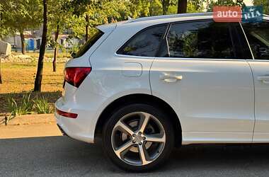 Внедорожник / Кроссовер Audi Q5 2016 в 