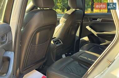 Внедорожник / Кроссовер Audi Q5 2016 в 