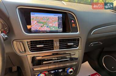 Внедорожник / Кроссовер Audi Q5 2016 в 