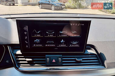 Позашляховик / Кросовер Audi Q5 2020 в 