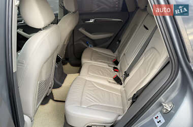 Позашляховик / Кросовер Audi Q5 2010 в 